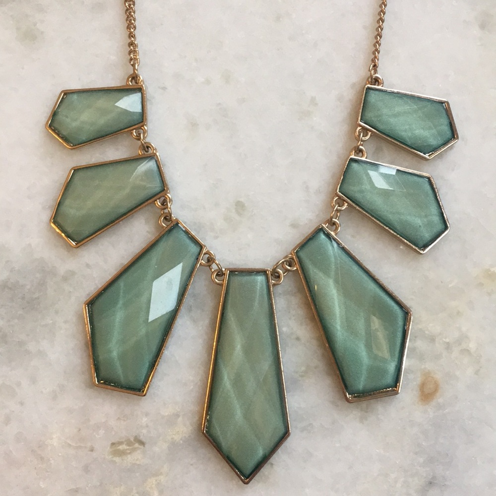 Lovely Green Geometric Necklace